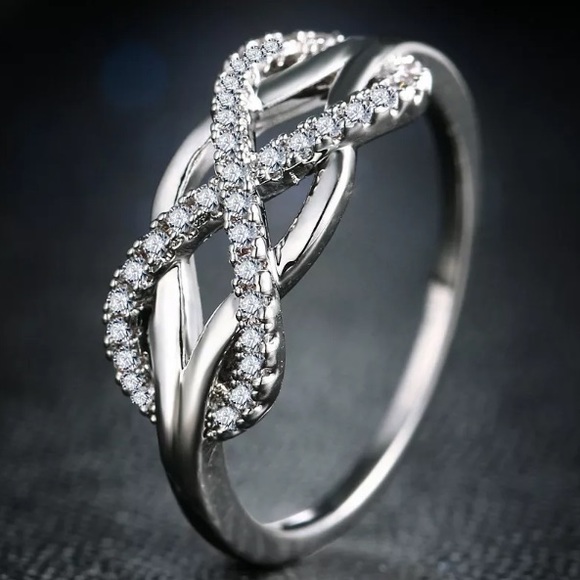 Sterling silver diamond infinity ring - Picture 3 of 4